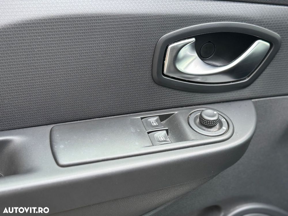 Renault Clio dCi Energy Zen - 11