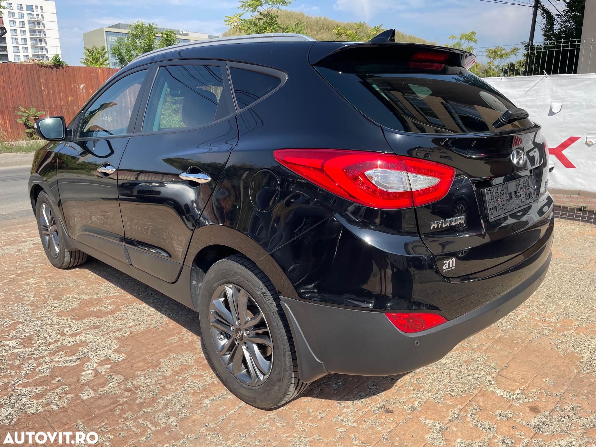 Hyundai ix35 2.0 CRDI 4WD Automatik Premium - 4