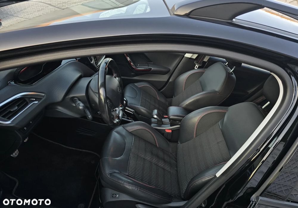 Peugeot 2008 PureTech 110 Stop&Start GT-Line Edition - 15