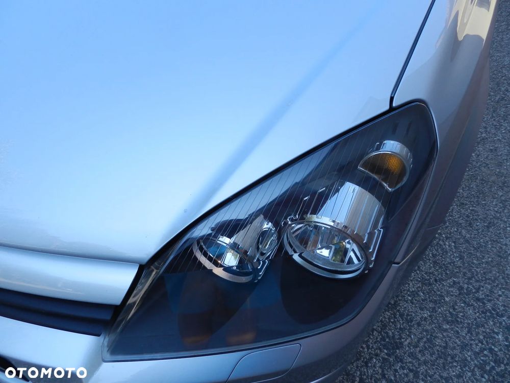 Opel Astra 1.6 Elegance - 22