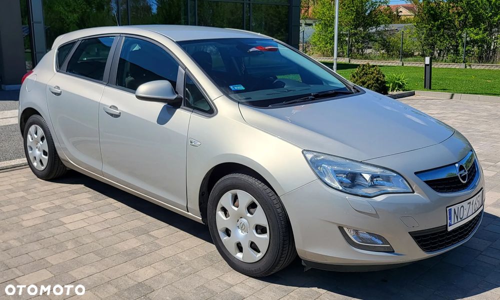 Opel Astra 1.6 Style - 1