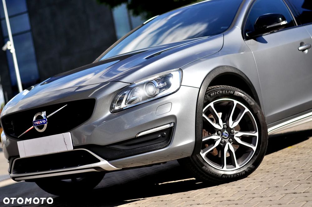 Volvo V60 Cross Country D3 Drive-E Summum - 12