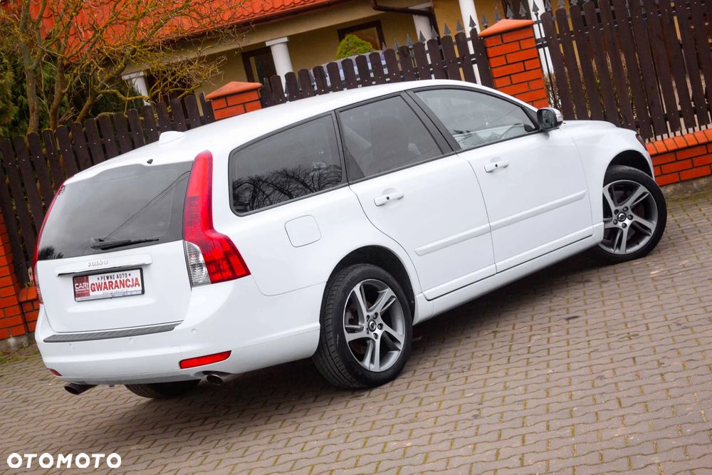 Volvo V50 T5 R-Design Summum AWD - 13