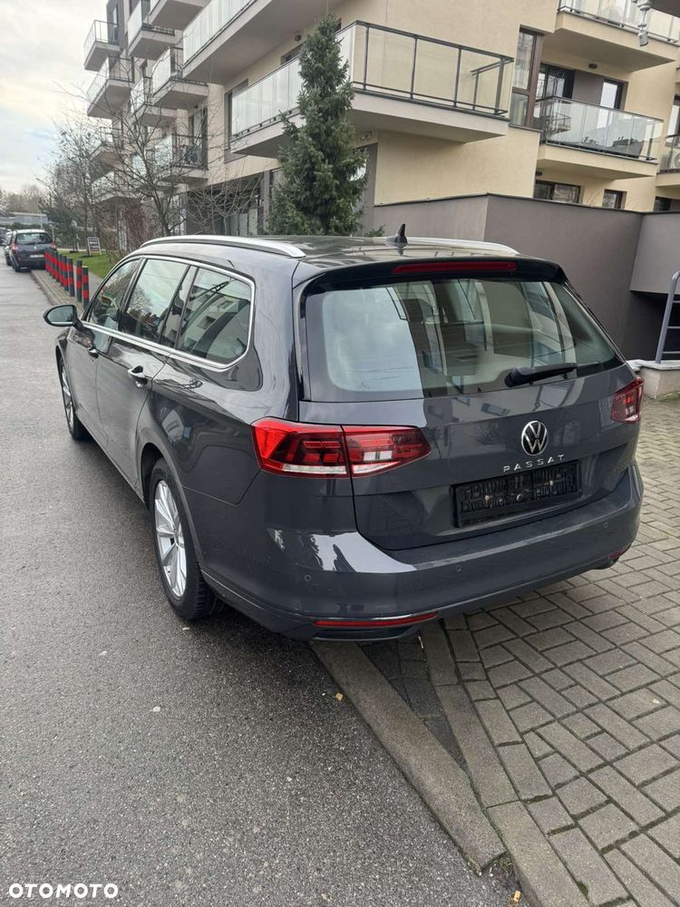 Volkswagen Passat 2.0 TDI SCR DSG Business - 16