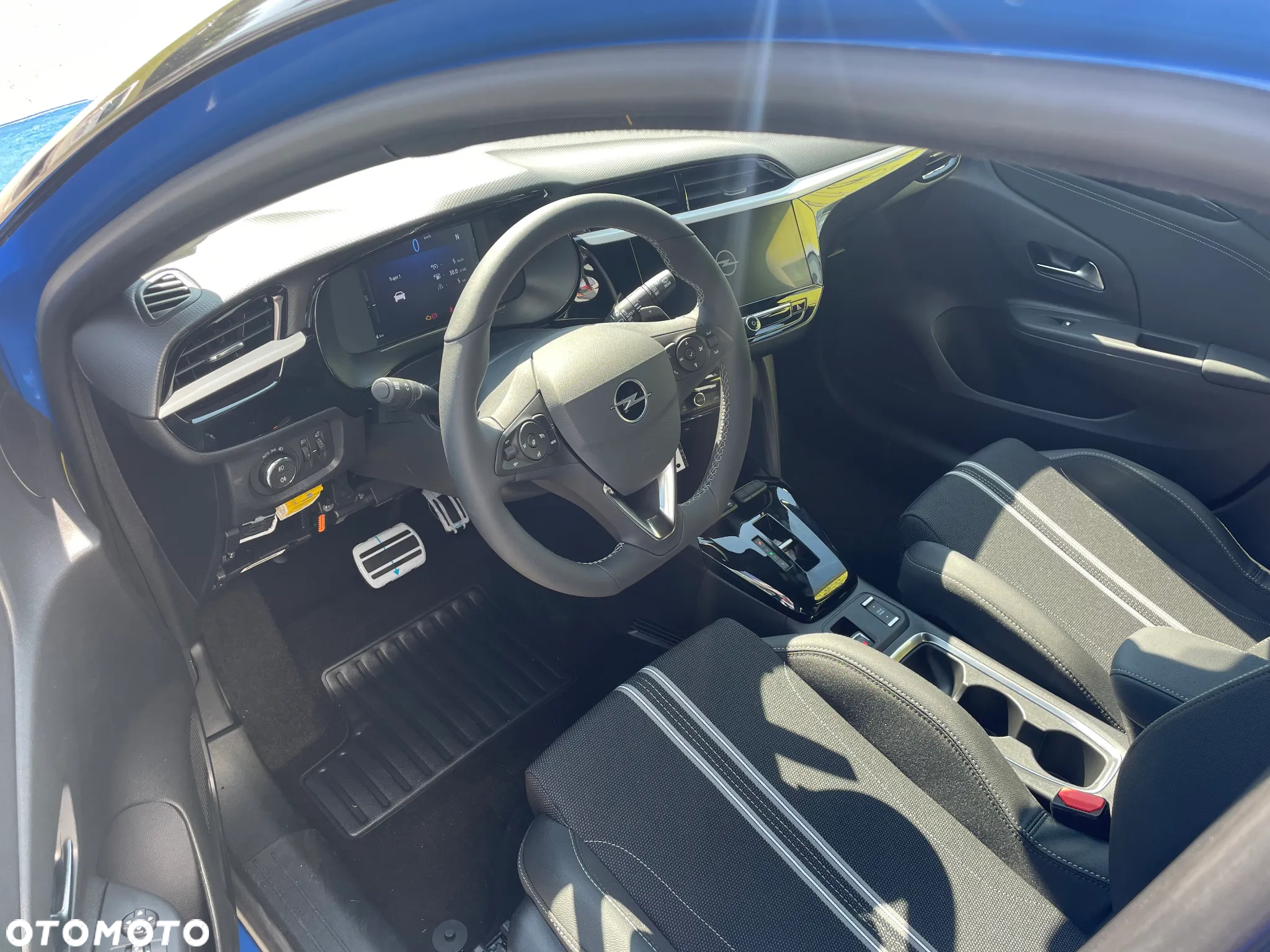 Opel Corsa 1.2 T mHEV GS eDCT - 9