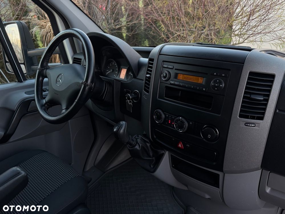 Mercedes-Benz Sprinter - 27