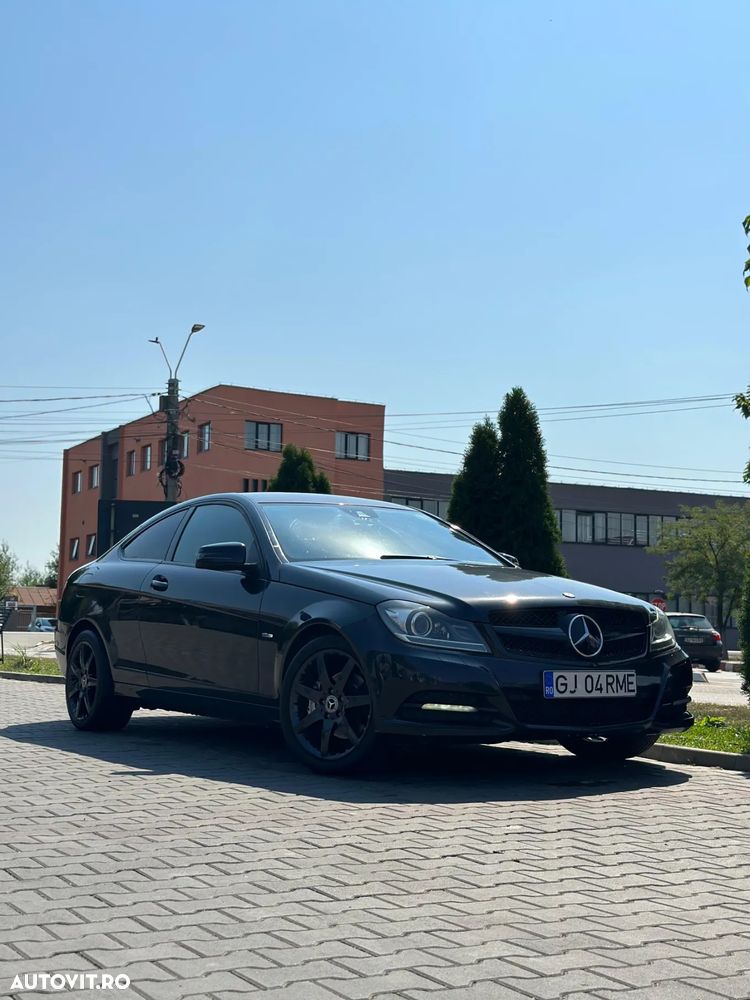 Mercedes-Benz C 220 CDI DPF Coupe (BlueEFFICIENCY) 7G-TRONIC - 1
