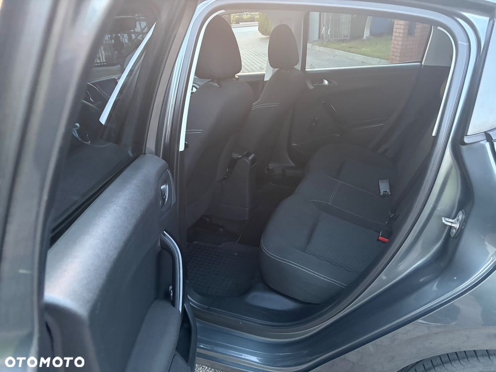 Peugeot 208 1.6 BlueHDi Active S&S - 11