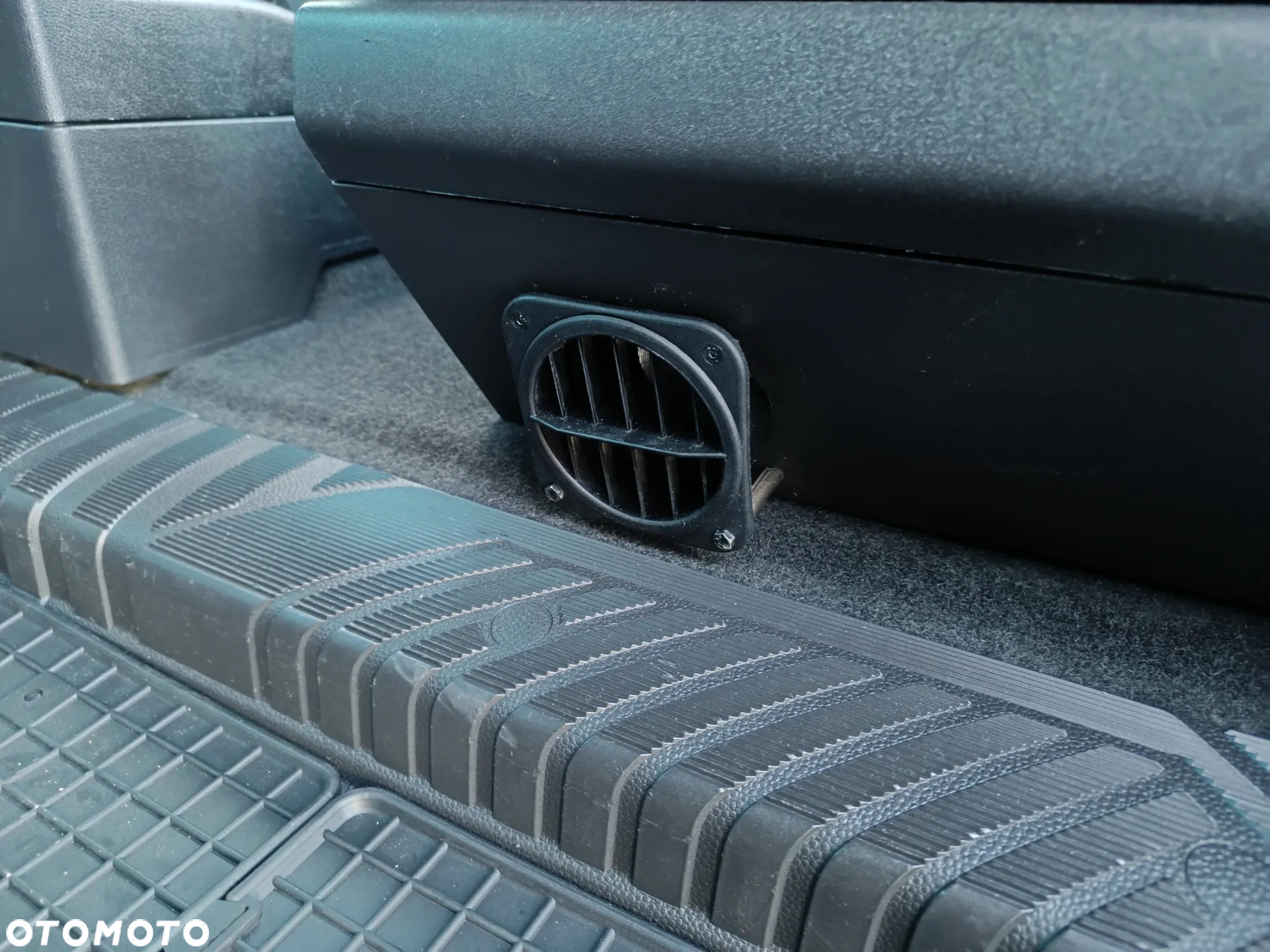 Ford Tourneo Custom 300 L1H1 VA Trend - 25