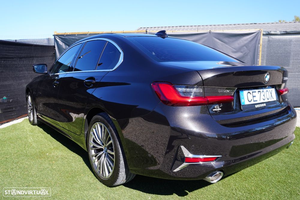 BMW 330 e Aut. Luxury Line - 2