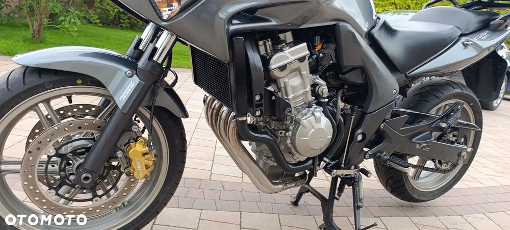 Honda CBF - 41
