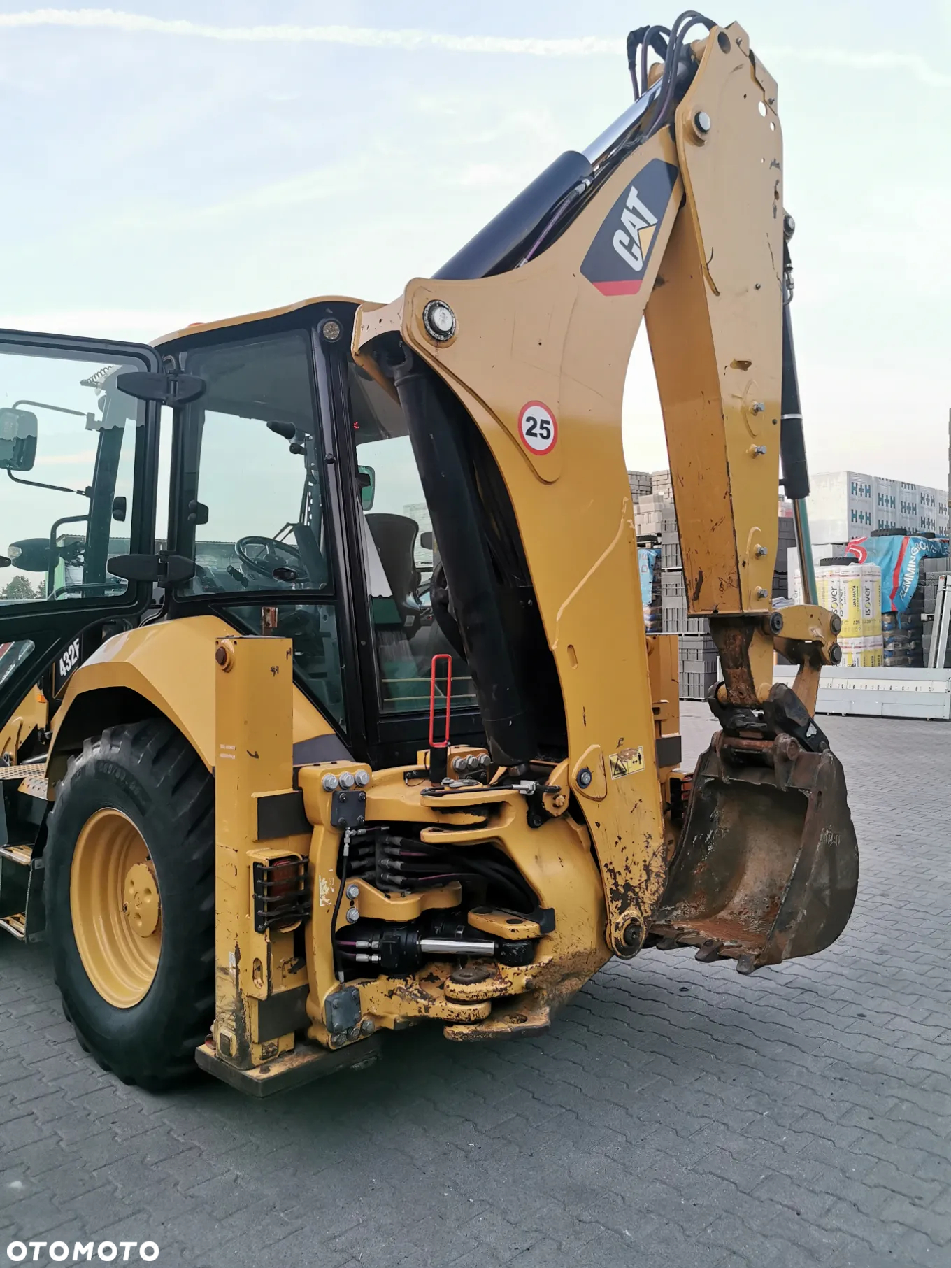 Caterpillar CAT 432F2 Wecon niskopodwozie Scania - 16