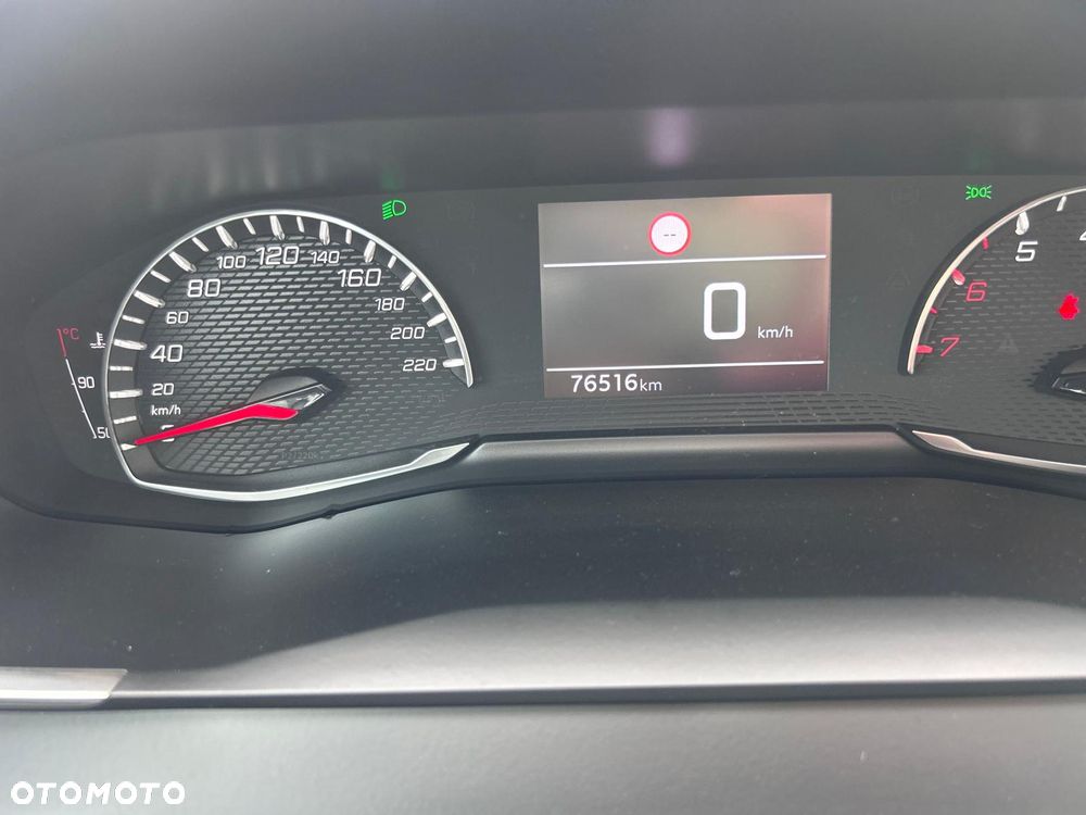 Peugeot 208 1.2 PureTech Active Pack S&S - 9