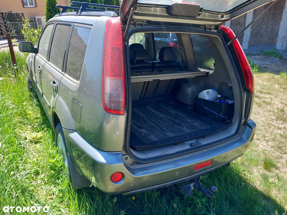 Nissan X-Trail 2.5 4x4 Elegance - 9
