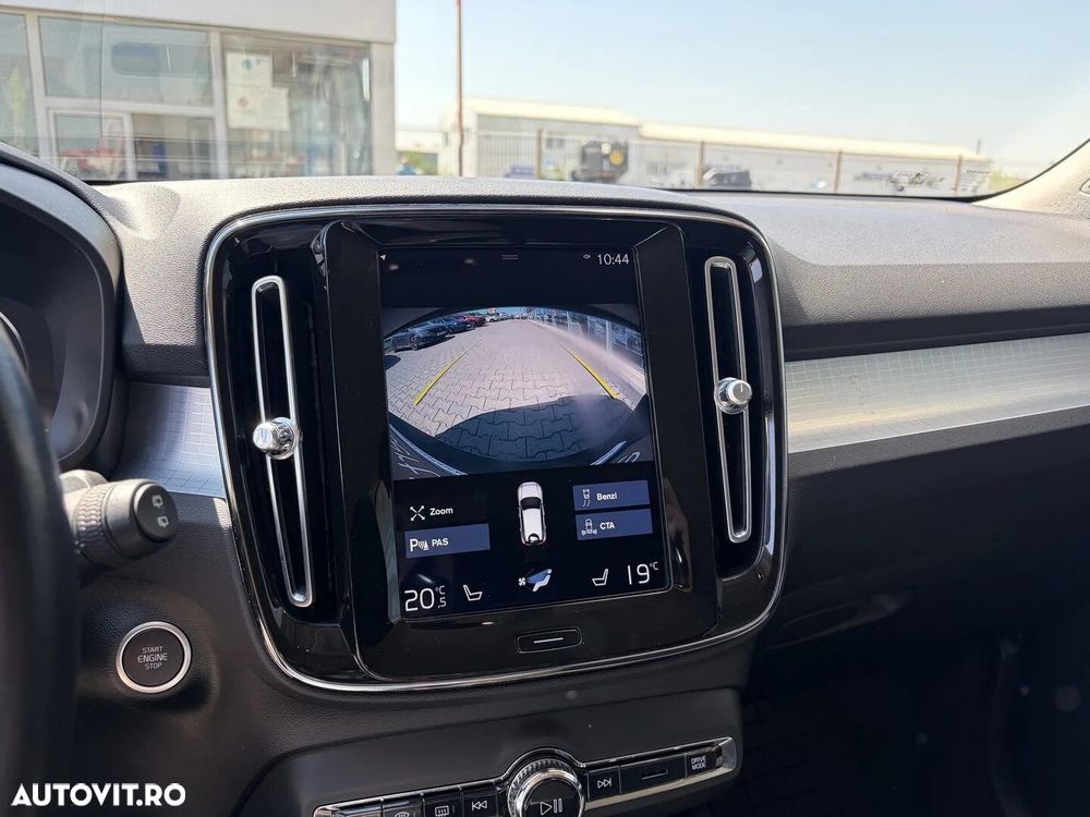 Volvo XC 40 - 26