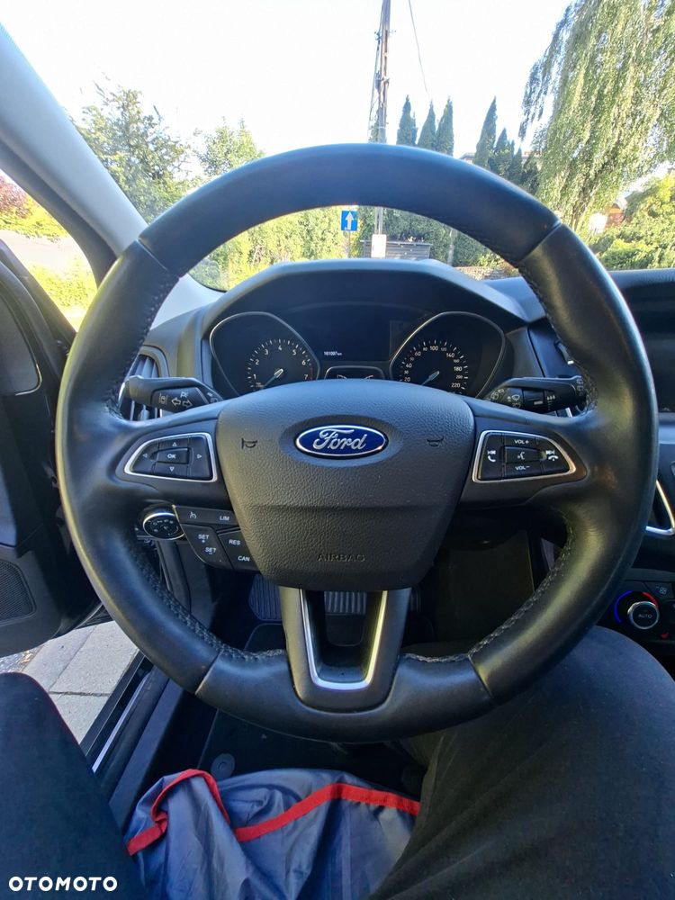 Ford Focus 1.0 EcoBoost Titanium - 14