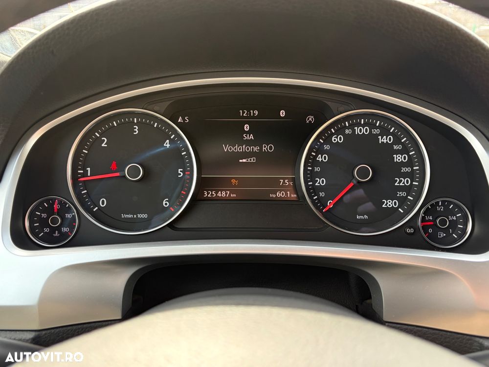 Volkswagen Touareg 3.0 V6 TDI SCR Blue Motion DPF Automatik Executive Edition - 13