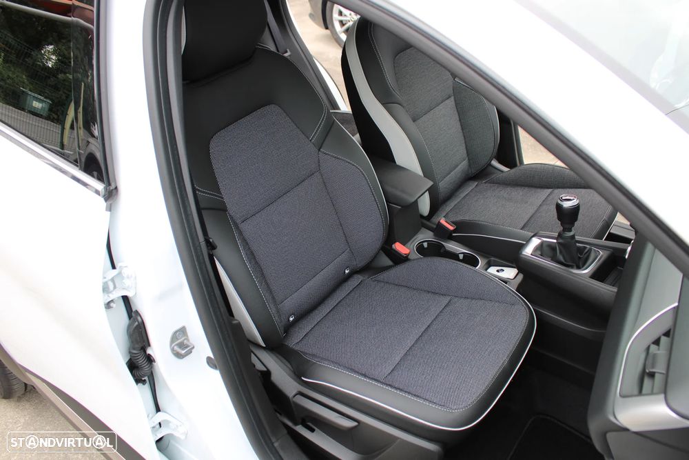 Renault Captur 1.0 TCe Exclusive Bi-Fuel - 41