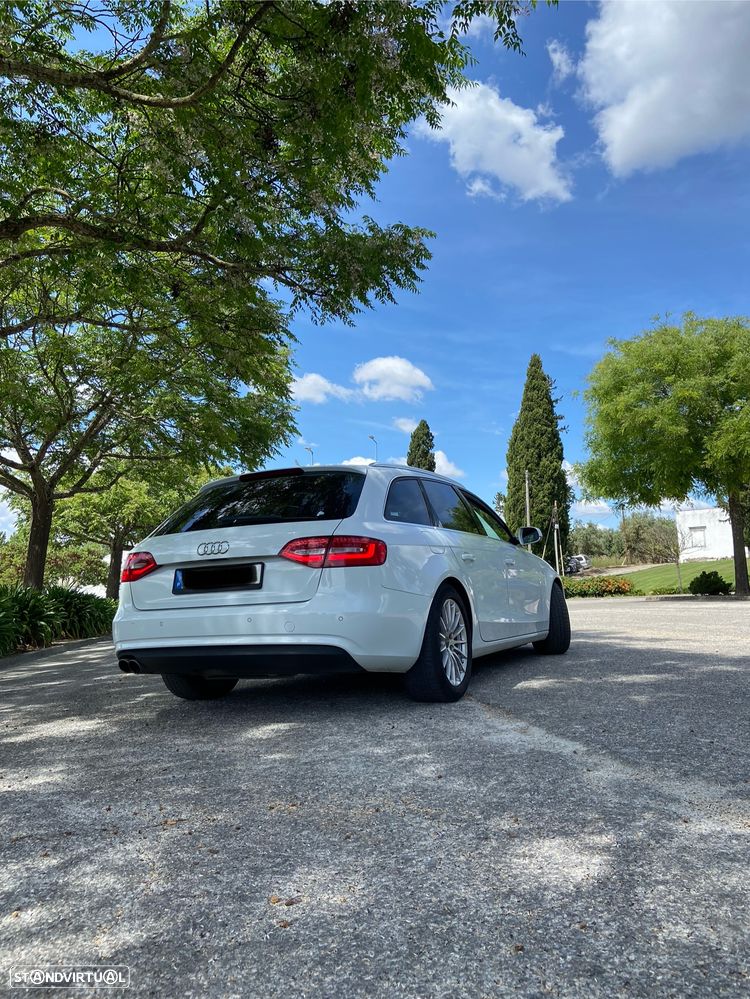 Audi A4 Avant 2.0 TDI - 10