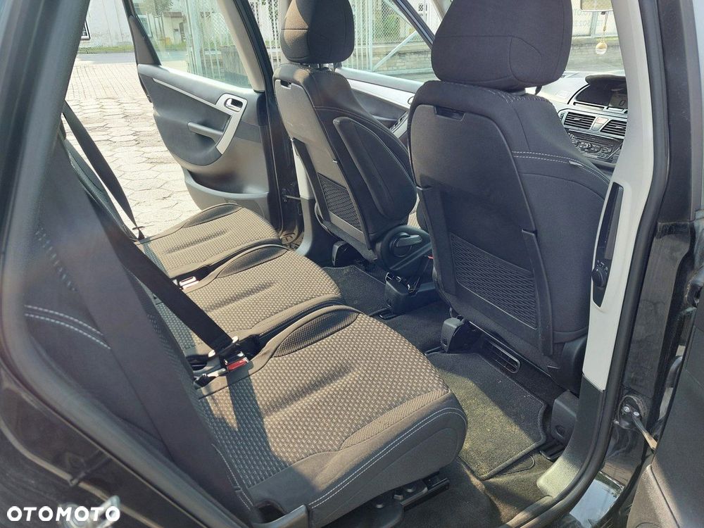 Citroën C4 Picasso - 12