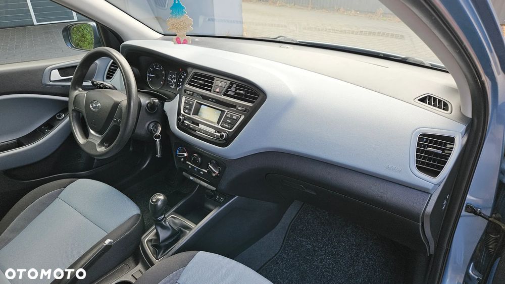 Hyundai i20 1.2 Elegant - 12