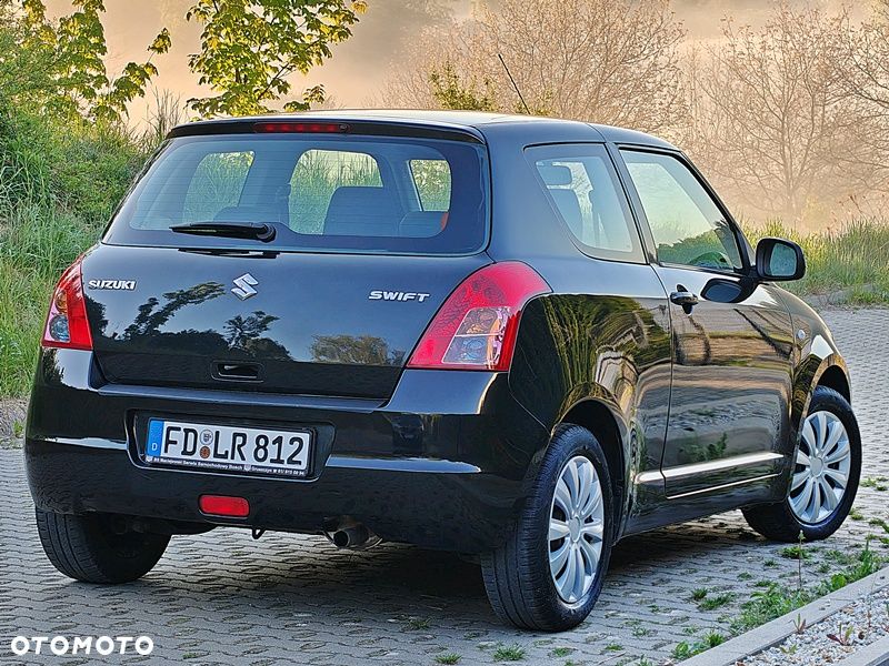 Suzuki Swift 1.3 Comfort - 4
