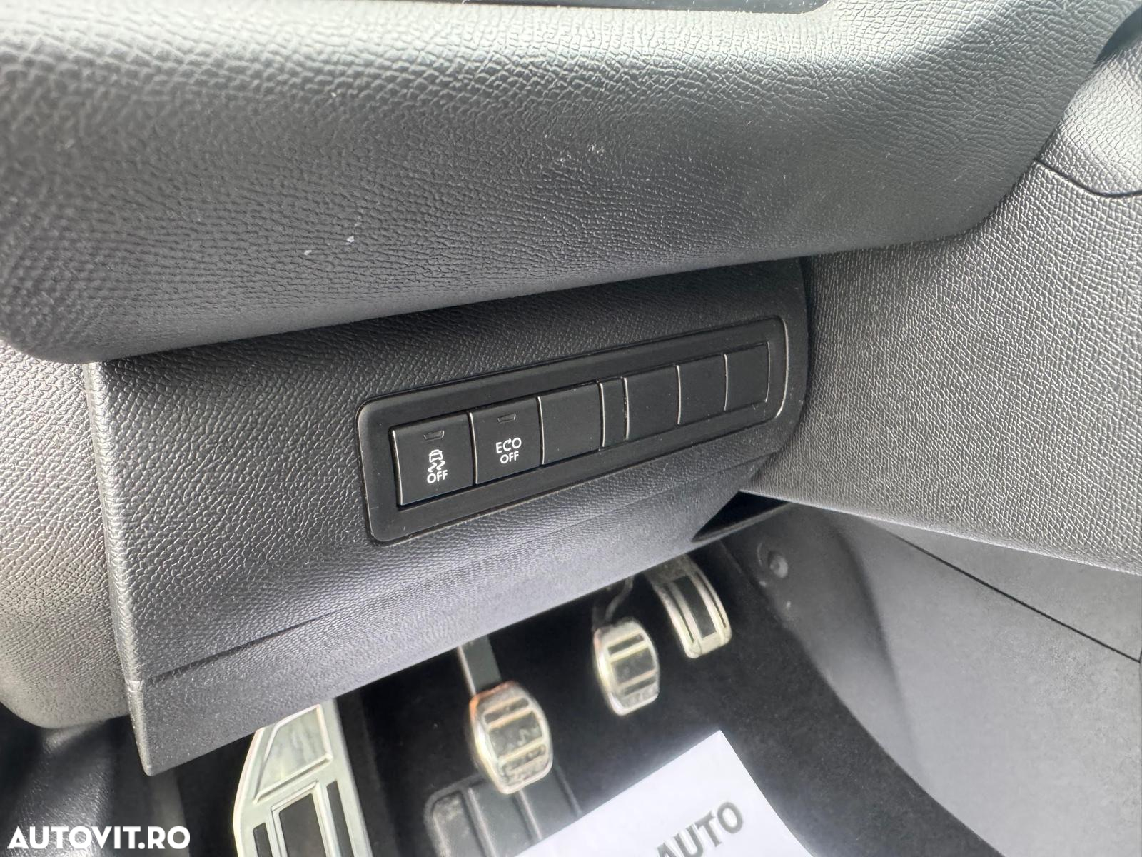 Peugeot 308 SW PureTech 110 Stop & Start Access - 17