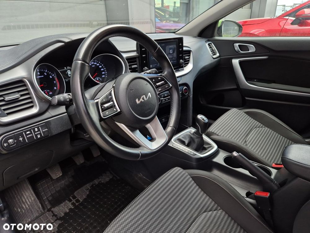 Kia XCeed 1.5 T-GDI M - 10