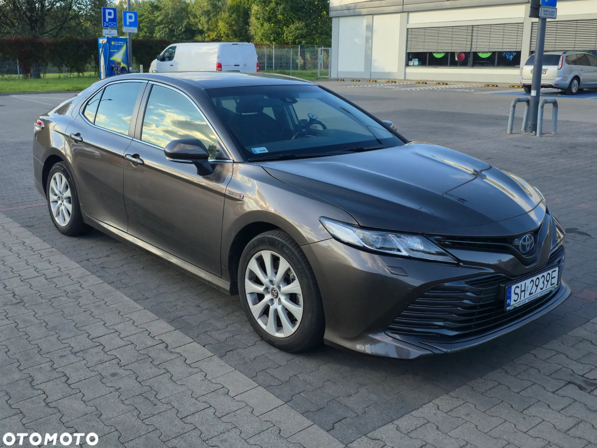 Toyota Camry 2.5 Hybrid Comfort CVT - 6