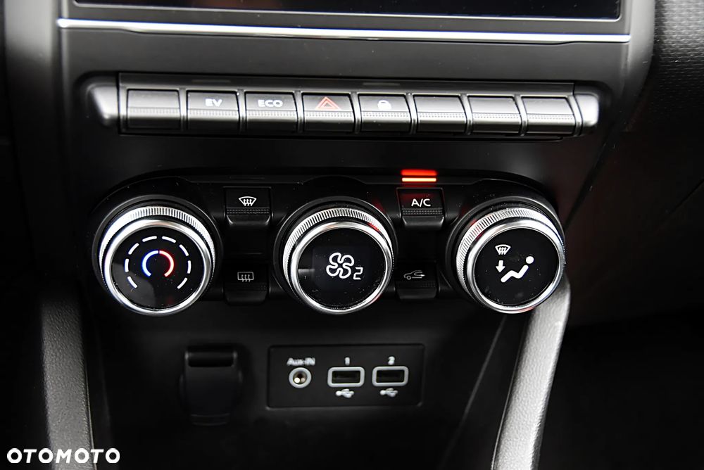 Renault Clio 1.6 E-TECH Techno - 27