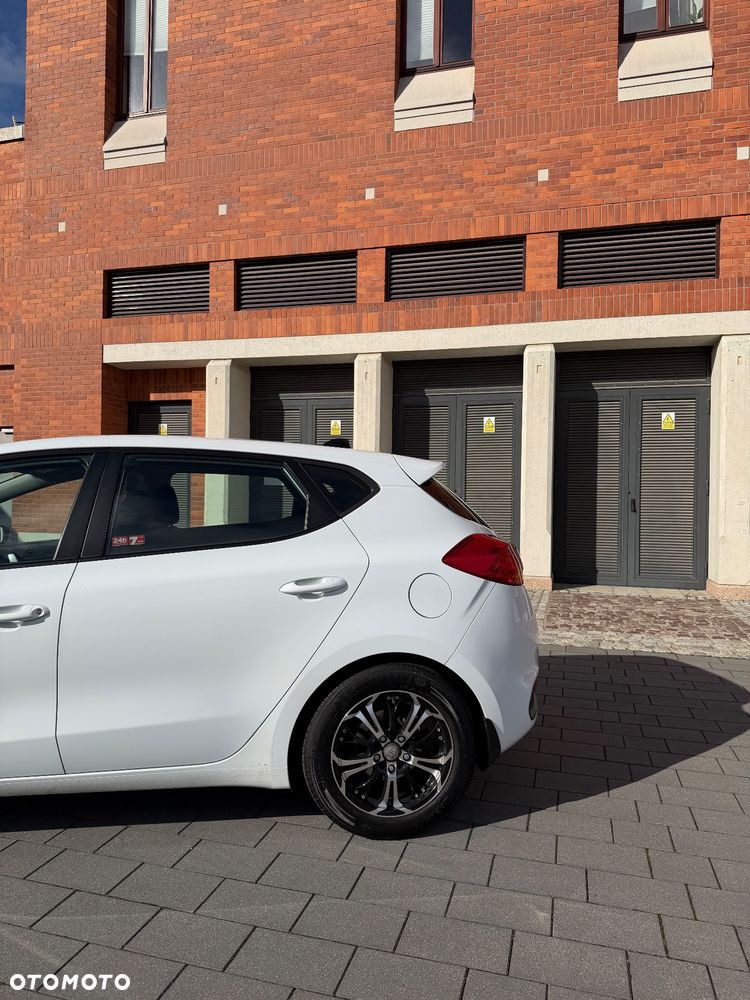 Kia Ceed 1.4 M - 22