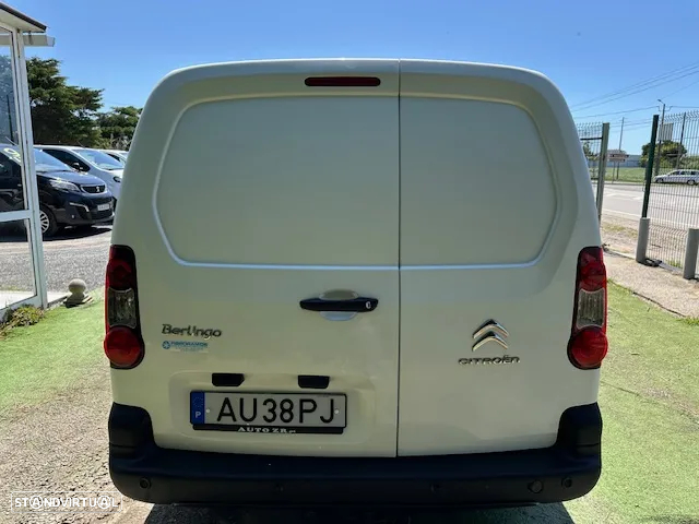 Citroën BERLINGO LONGA ISOTÉRMICA 3 LUG. - 10