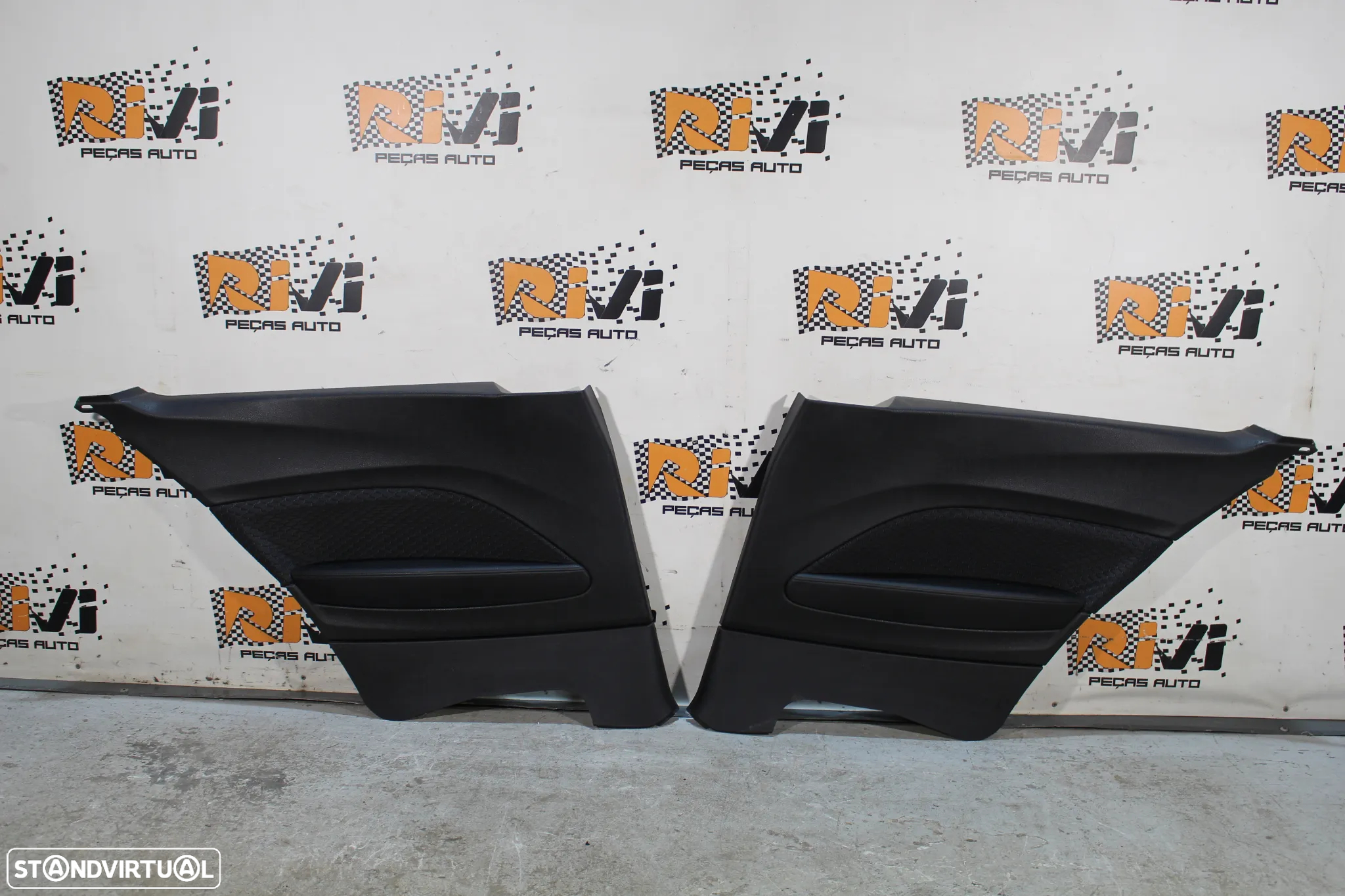 Bancos BMW Serie 2 F22 Pack M em Alcântara com Quartelas - 25
