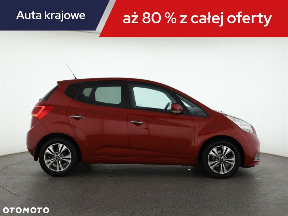 Kia Venga - 8