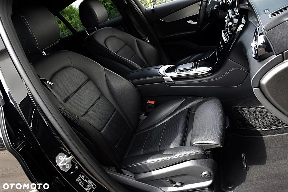 Mercedes-Benz GLC 200 4Matic 9G-TRONIC - 21