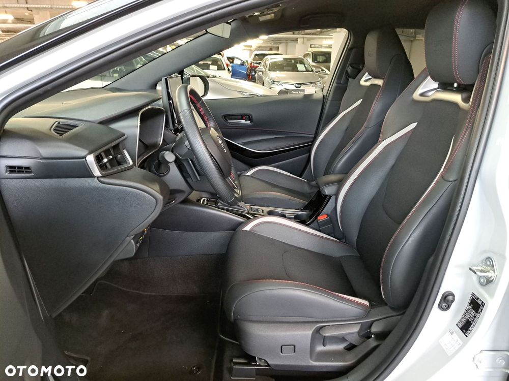 Toyota Corolla 2.0 Hybrid GR Sport - 12