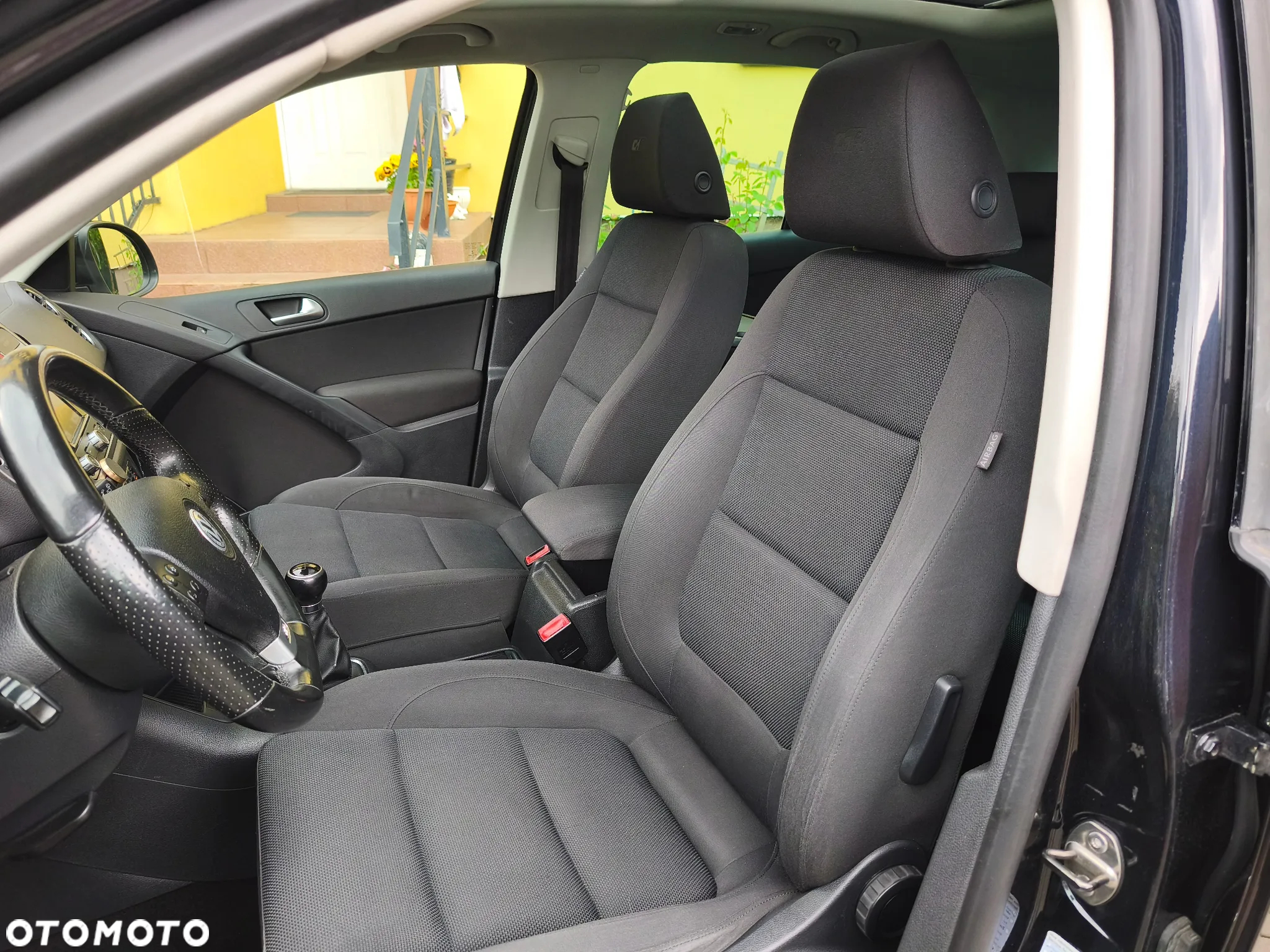 Volkswagen Tiguan - 14