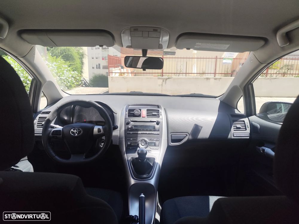 Toyota Auris - 18