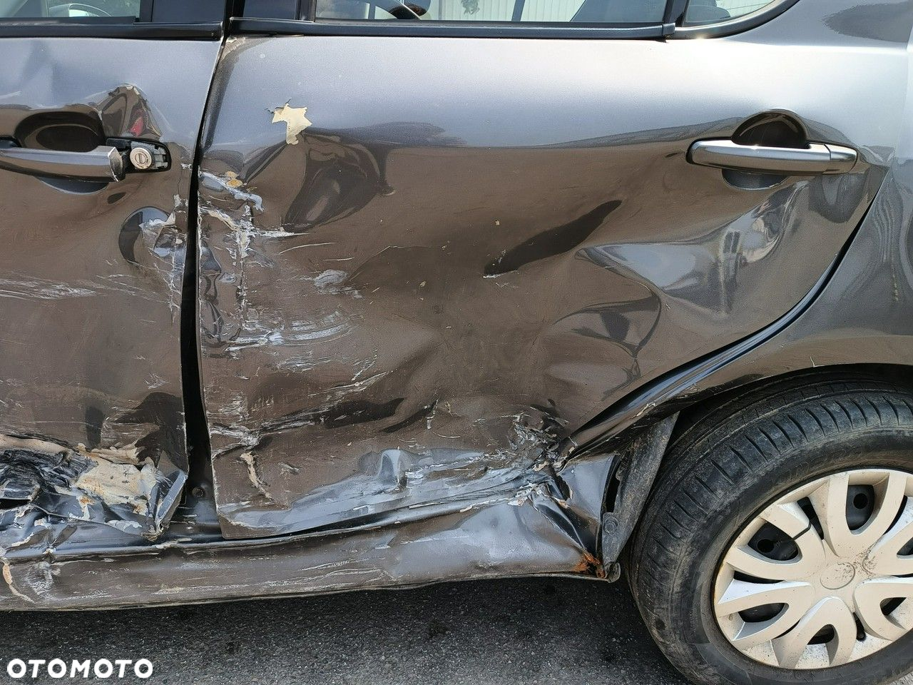 Suzuki Swift - 10
