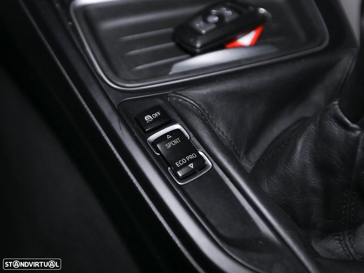BMW 320 d Touring - 18