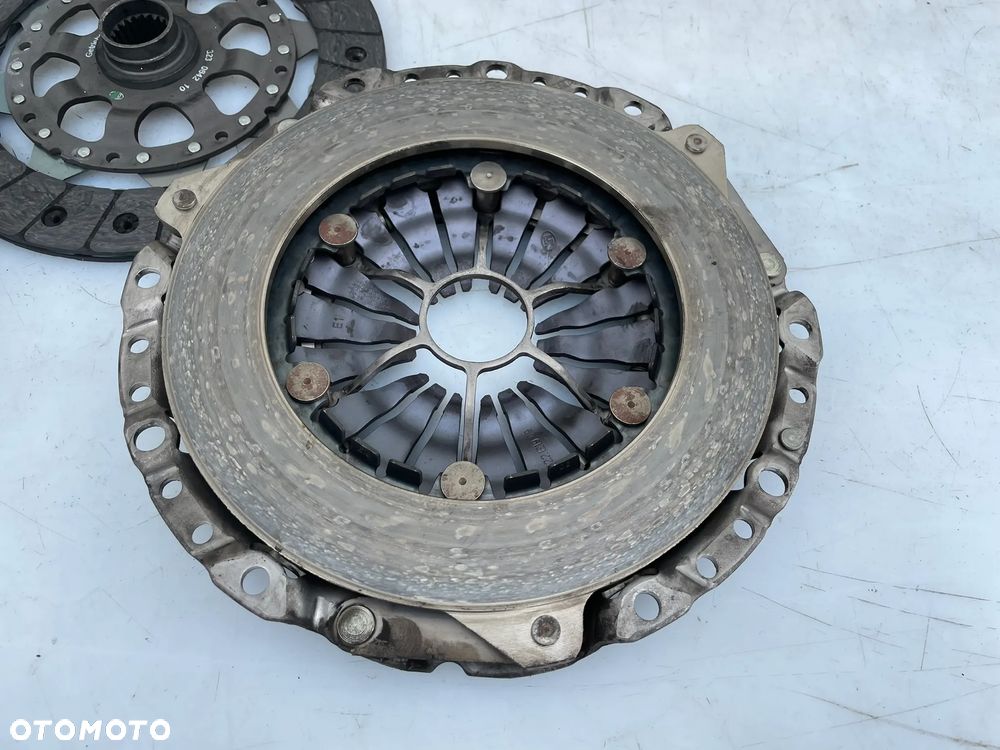 SPRZĘGŁO KOŁO ZAMACHOWE 7568006 323064210 BMW E90 2.0 N46B20B - 2