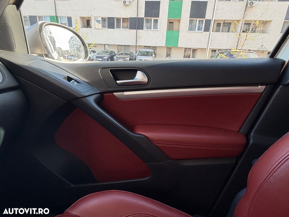 Volkswagen Tiguan 2.0 TDI 4Motion DSG BMT Sport & Style - 26