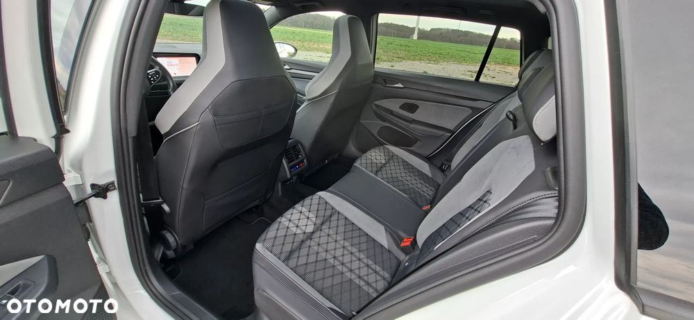 Volkswagen Golf 2.0 TDI SCR DSG R-Line - 17