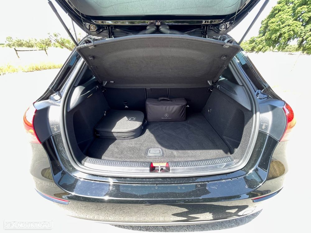 Mercedes-Benz A 250 e Style Plus - 26