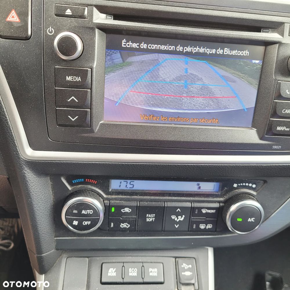 Toyota Auris 1.8 HSD Luna - 5