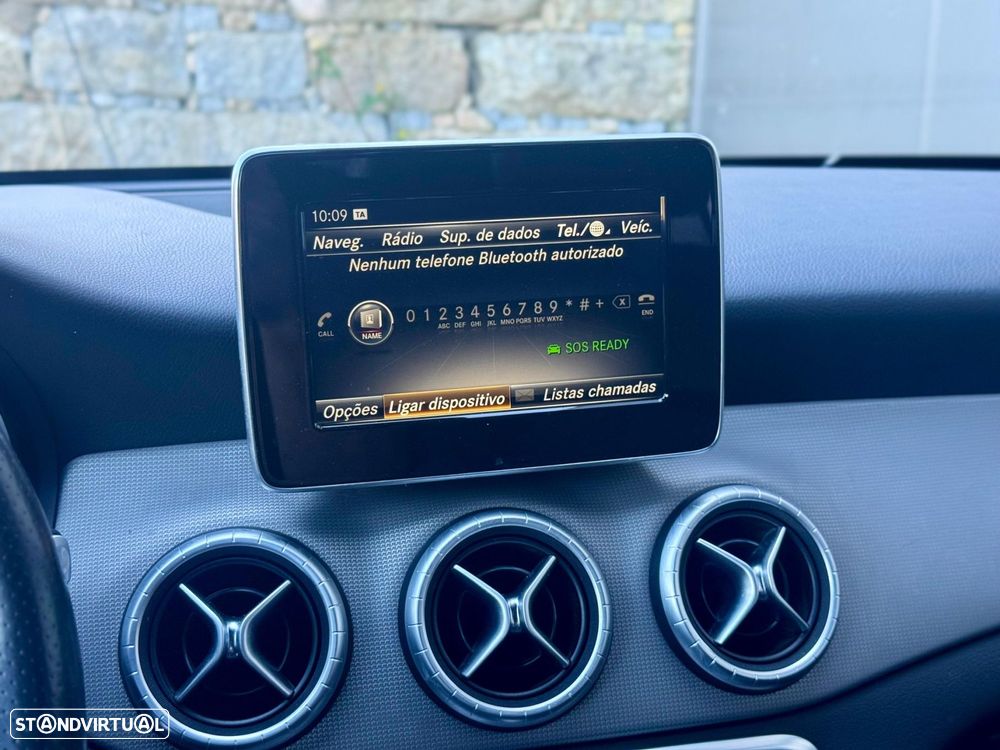 Mercedes-Benz CLA 180 7G-DCT Urban - 41