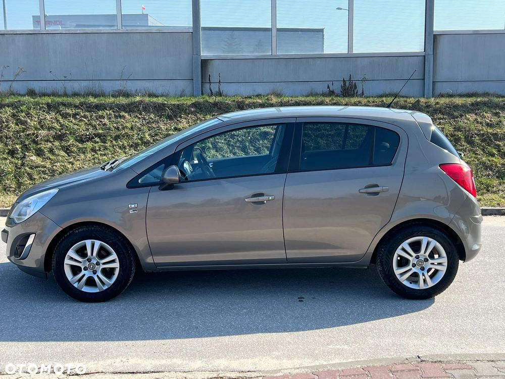 Opel Corsa 1.4 16V 150 Jahre - 16