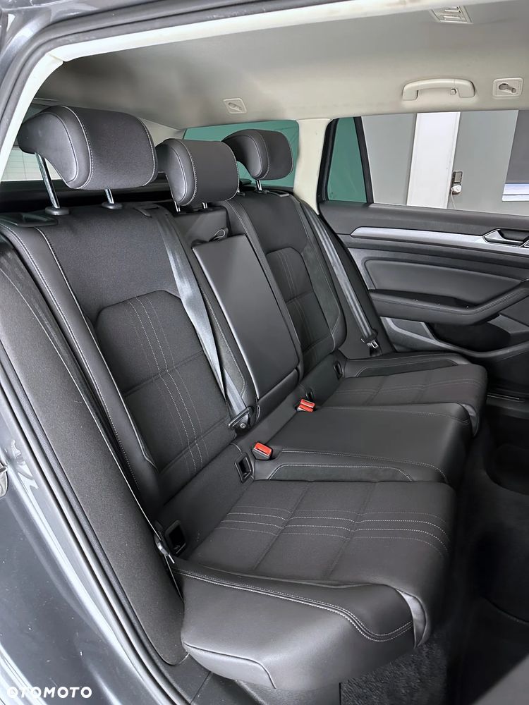 Volkswagen Passat Alltrack 2.0 TDI SCR 4Mot DSG - 11