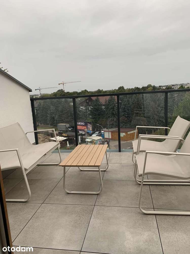 Wynajmę mieszkanie 40m2 z klimatyzacją, dużym tarasem i miejscem.