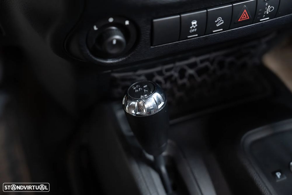 Jeep Wrangler 2.8 CRD Sport - 29